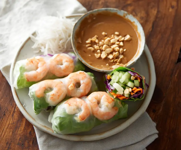 Shrimp Spring Rolls With Peanut Sauce